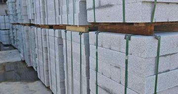 泉州芝麻白路牙石，路侧石