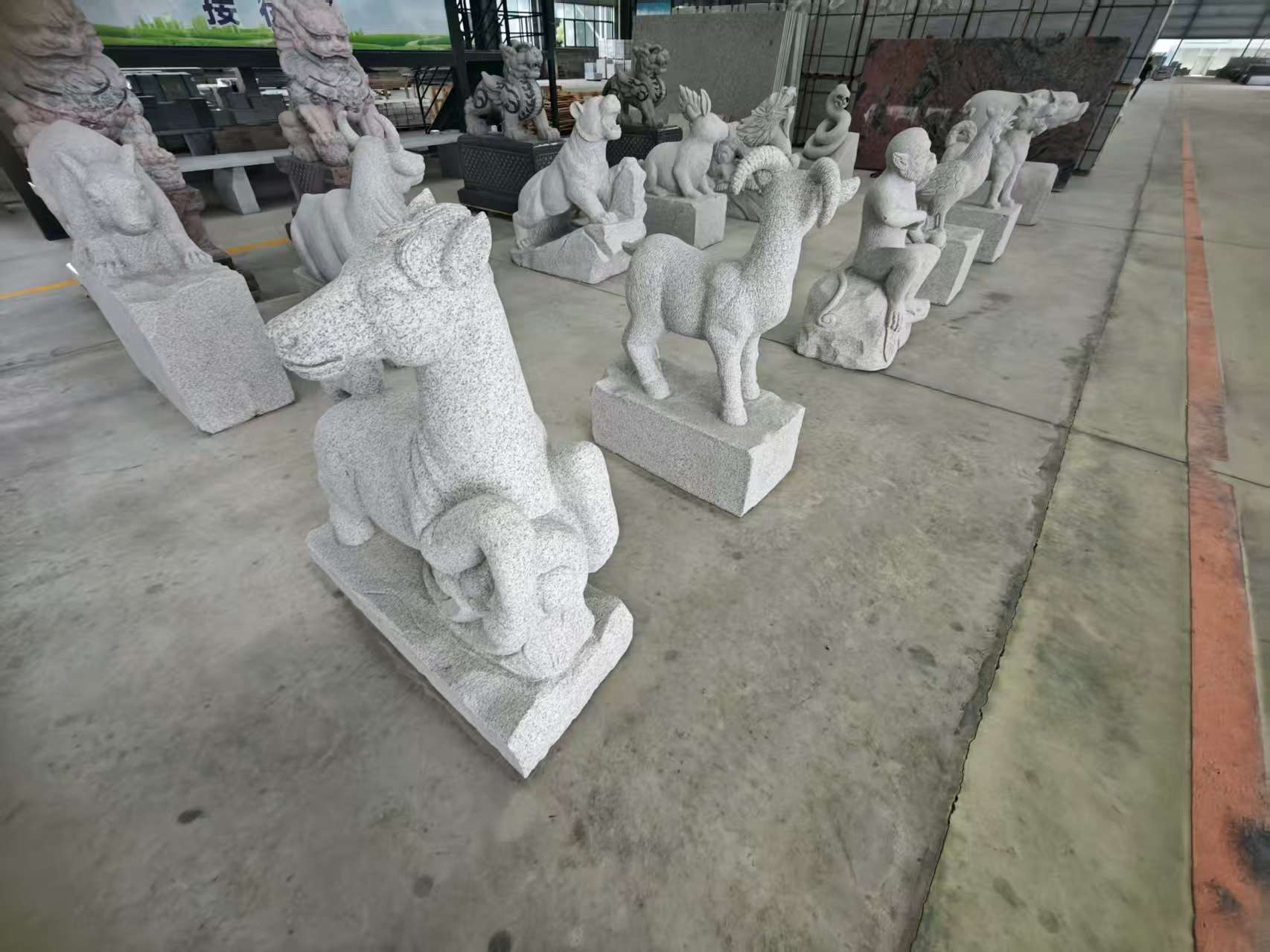 泉州芝麻白雕刻 十二生肖 异形雕刻