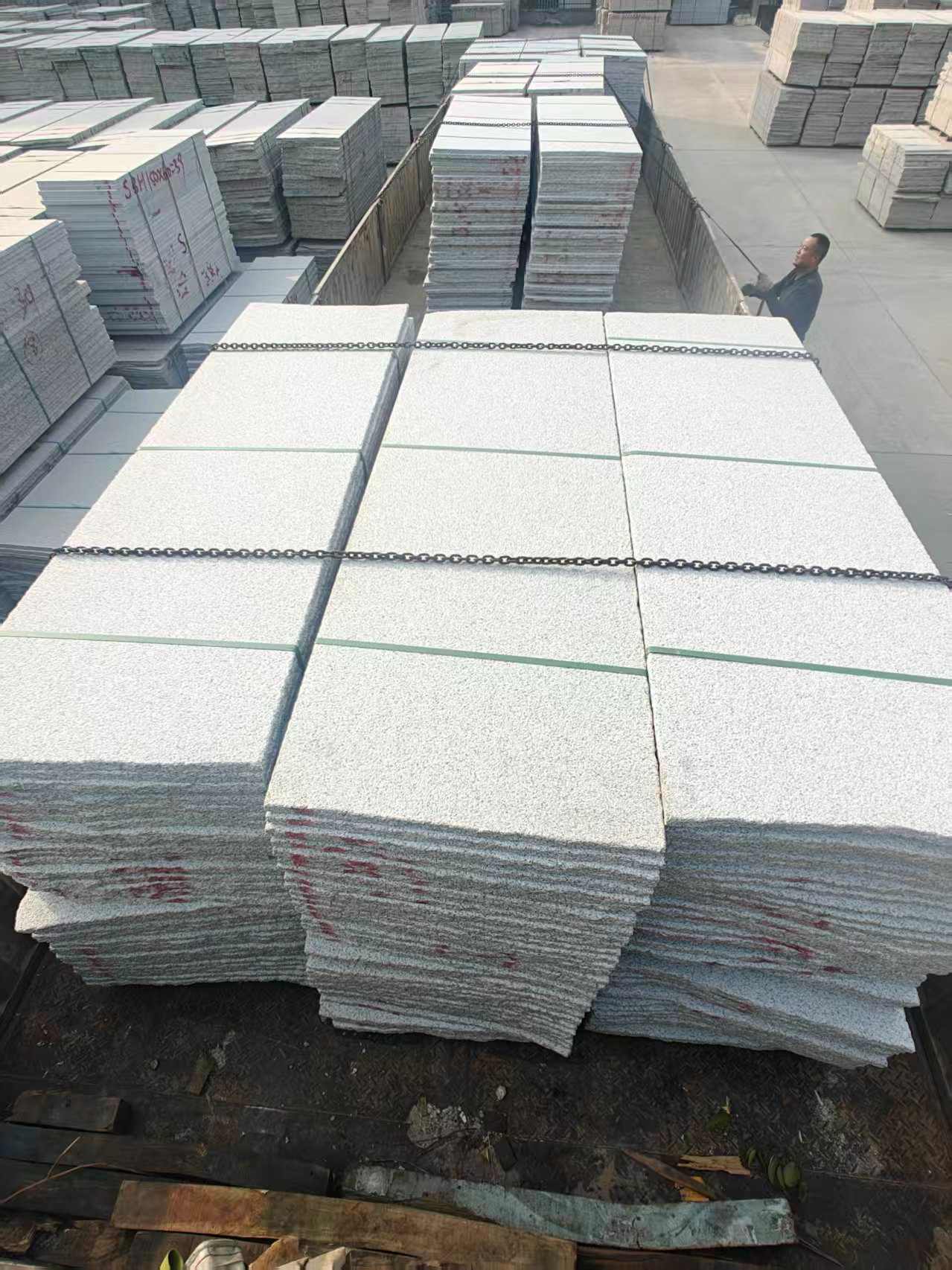 泉州芝麻白毛板，石材毛板