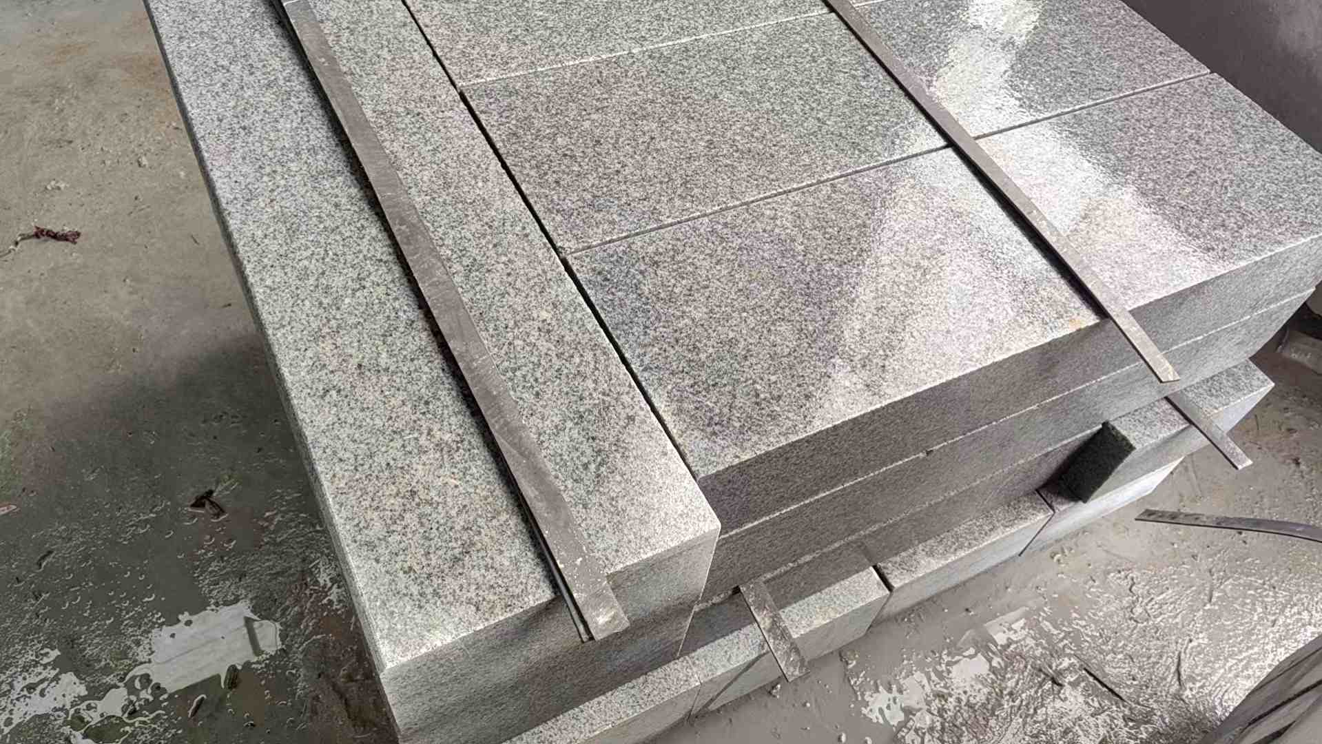 泉州芝麻灰 芝麻白 路牙石 路侧石 马路牙子